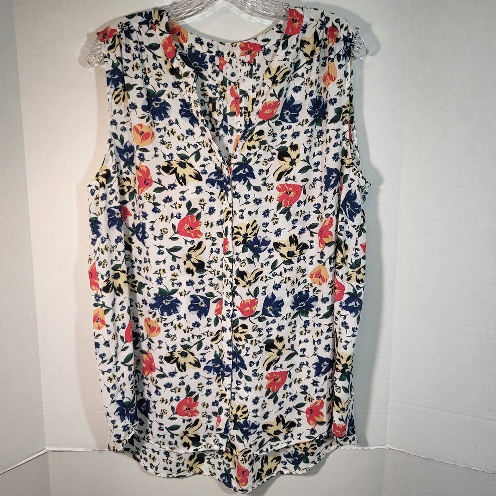 Chelsea & Theodore Woman's Sleeveless Button Up Top Size XL White w/Floral
